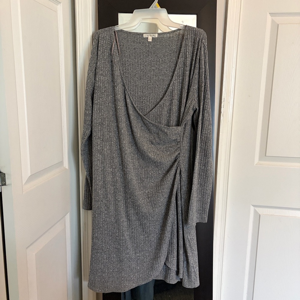Nine Britton Gray Ribbed Dress - Picture 5 of 5